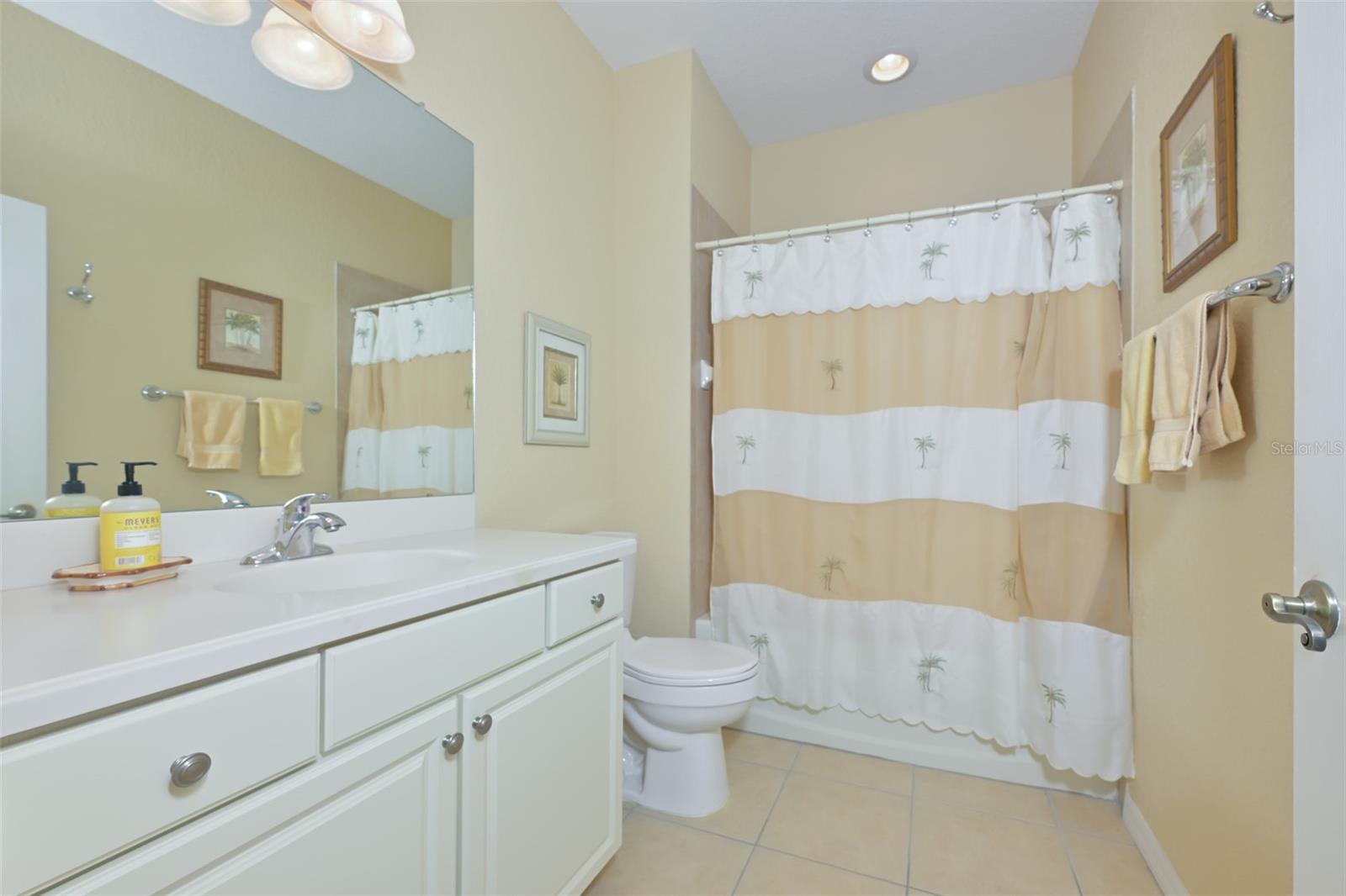 Image 31 of 51 For 1330 Emerald Dunes Drive