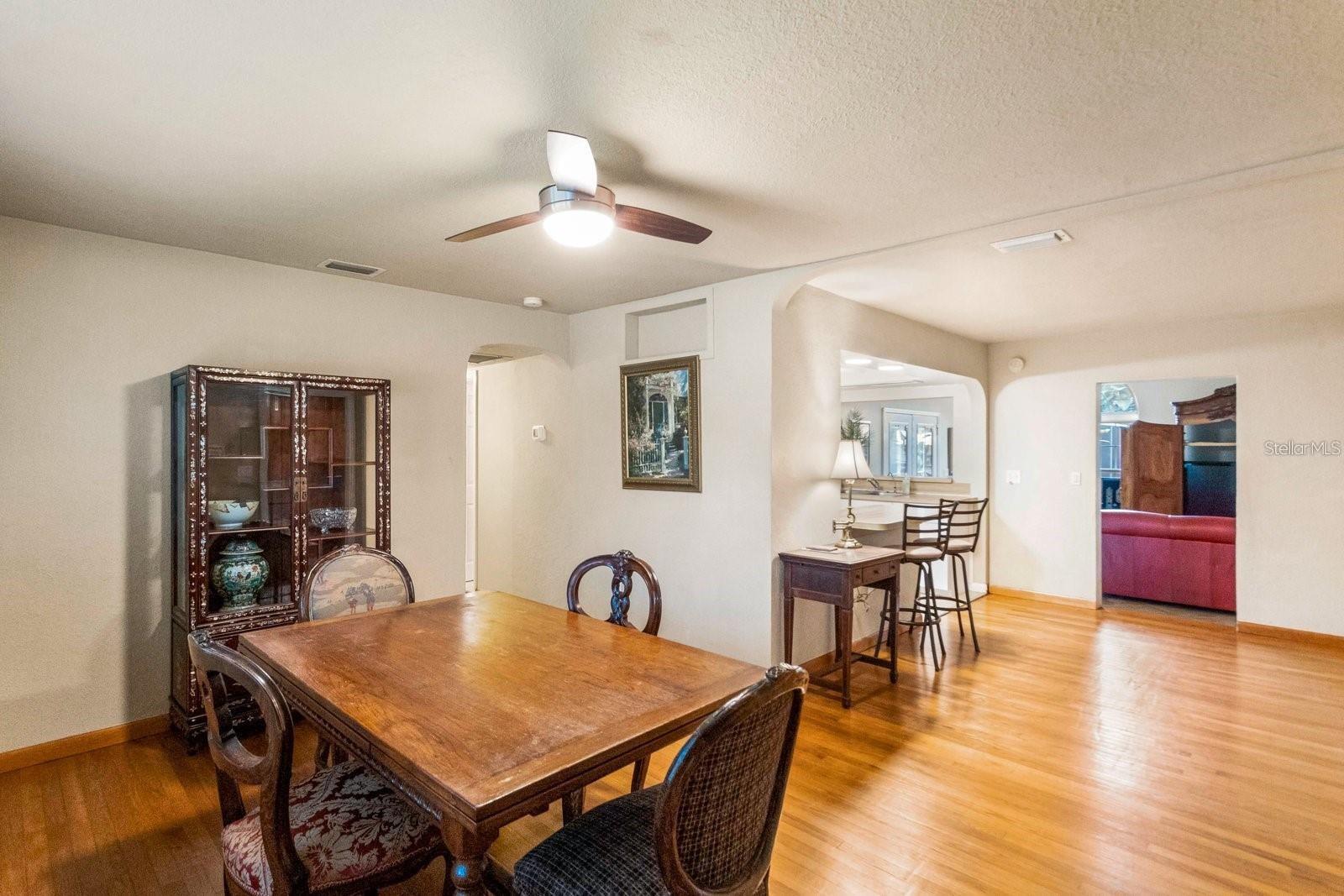 Image 2 of 16 For 5 Orion Avenue