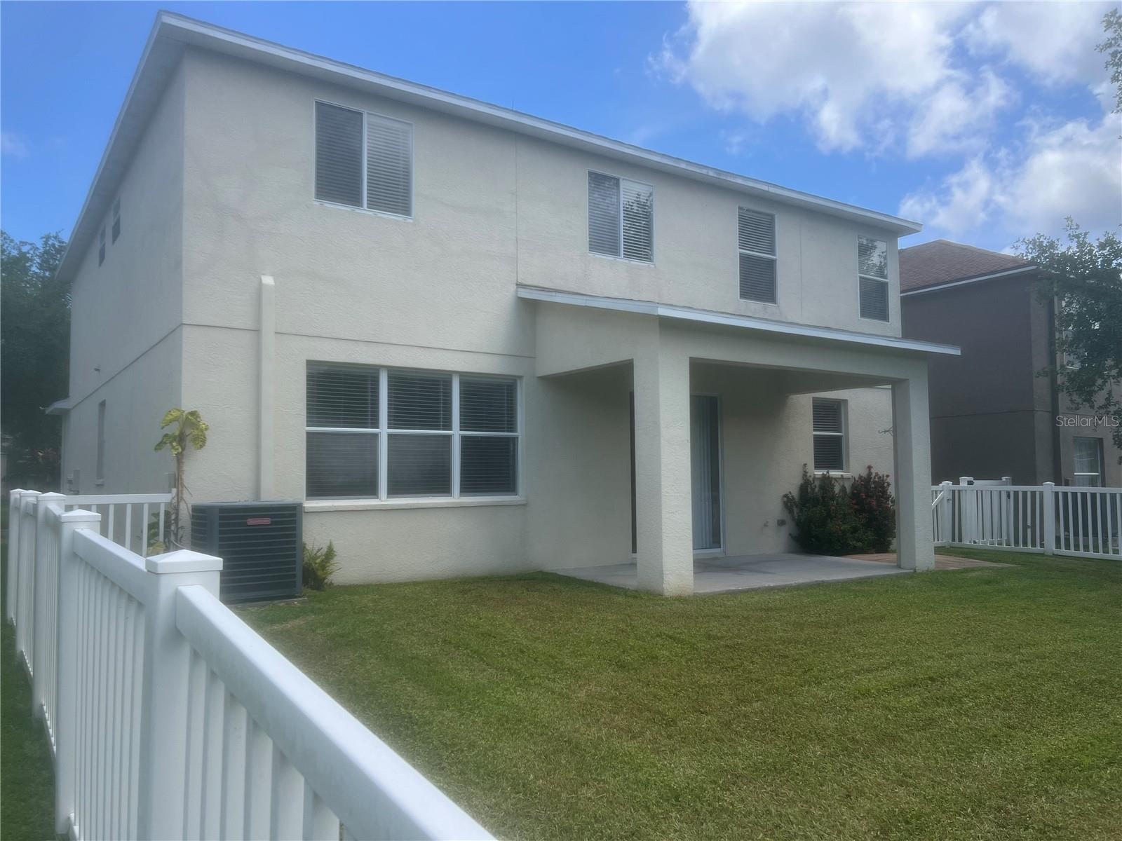 Image 3 of 29 For 19036 Fishermans Bend Drive