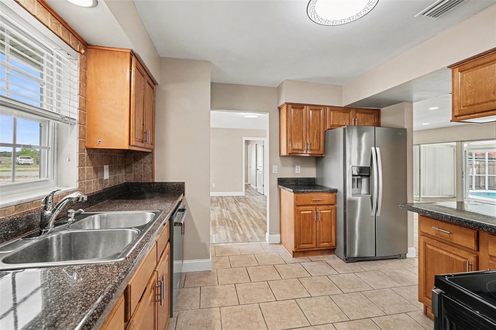 Image 5 of 26 For 1338 Pilgrim Rd