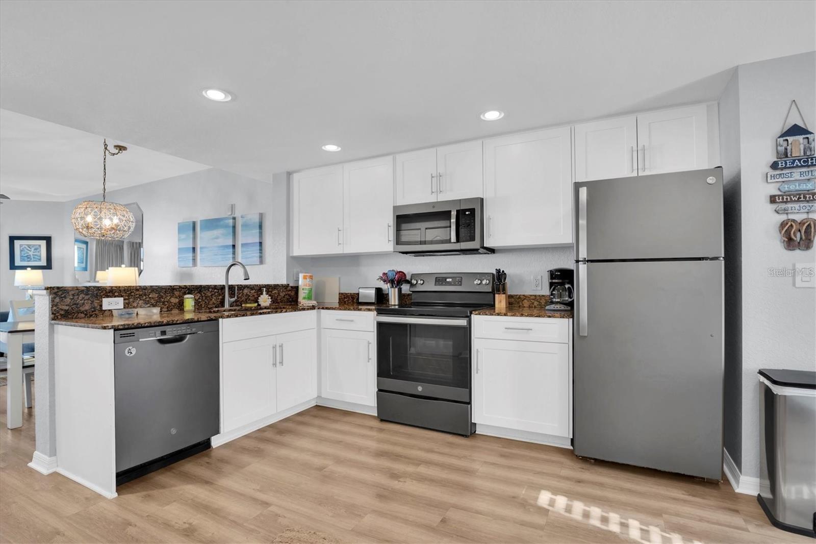 Image 10 of 45 For 12000 Gulf Boulevard 603n