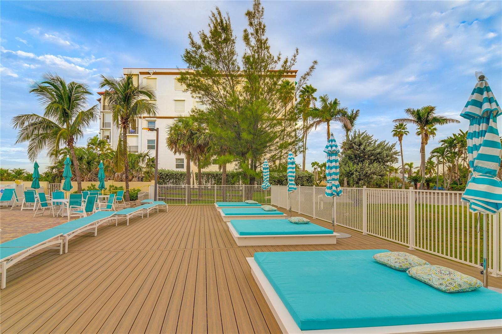 Image 29 of 45 For 12000 Gulf Boulevard 603n