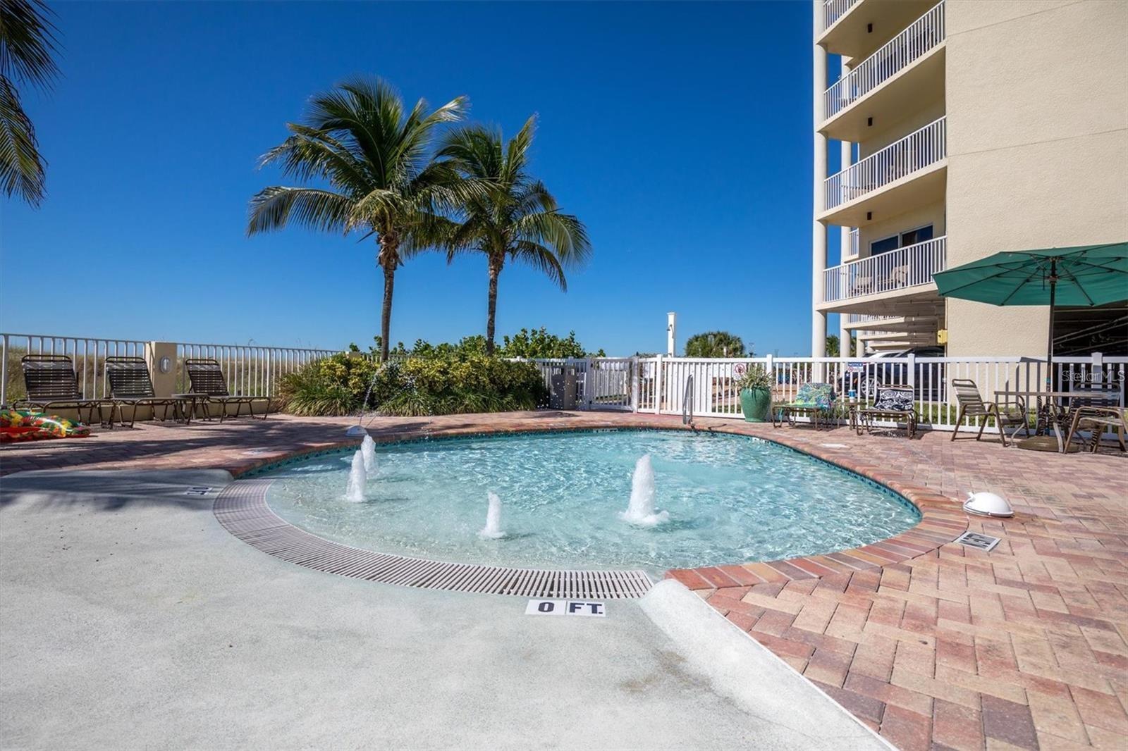 Image 33 of 45 For 12000 Gulf Boulevard 603n