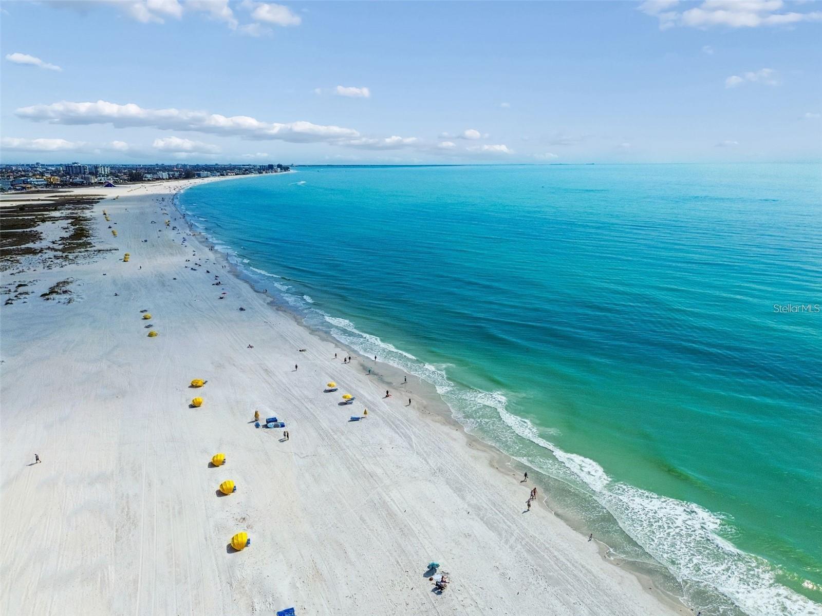 Image 4 of 45 For 12000 Gulf Boulevard 603n