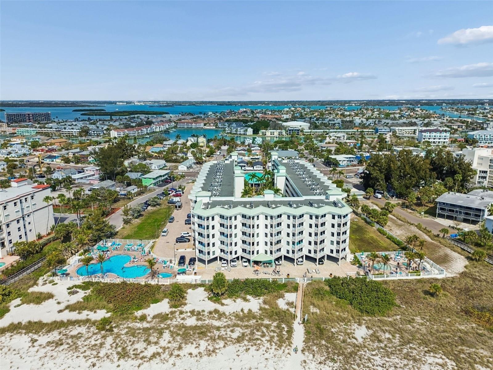 Image 40 of 45 For 12000 Gulf Boulevard 603n