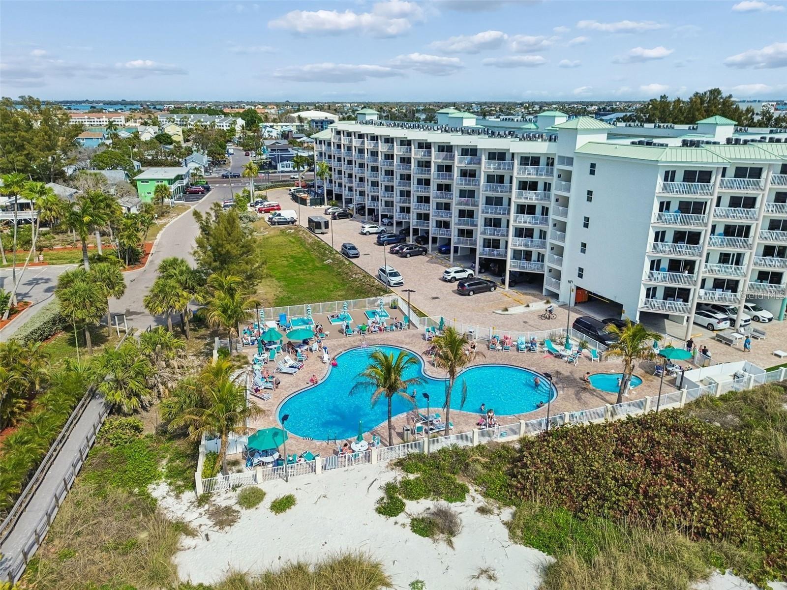 Image 41 of 45 For 12000 Gulf Boulevard 603n