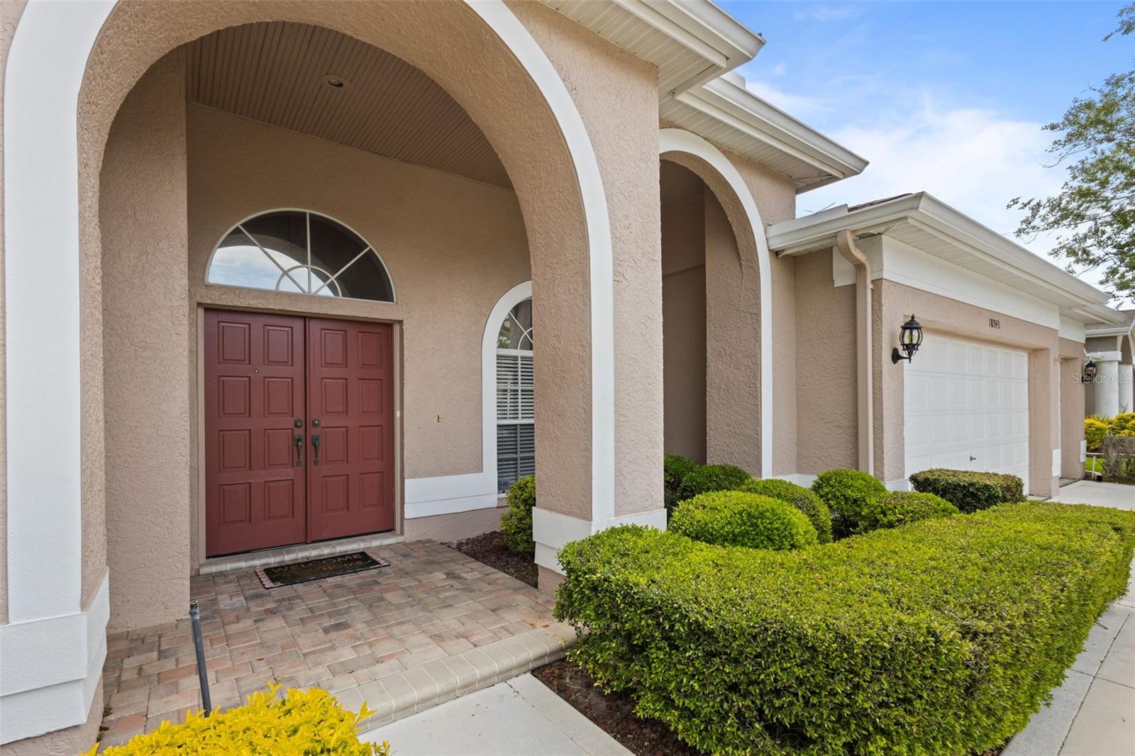 Listing photo id 25 for 18543 Bittern Avenue