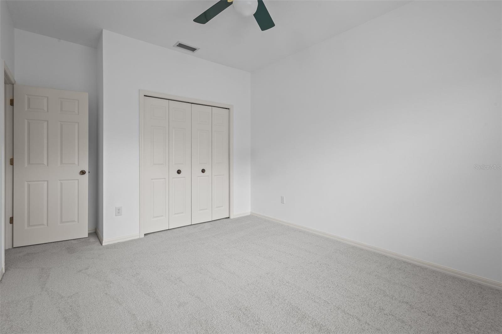 Listing photo id 38 for 18543 Bittern Avenue