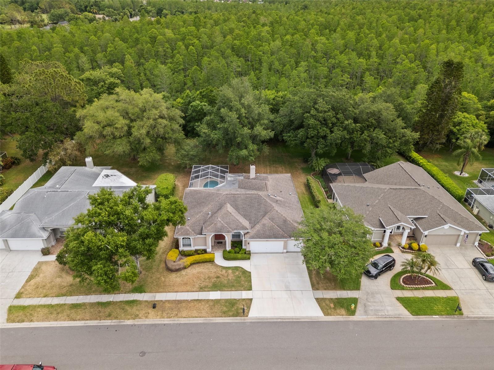 Listing photo id 42 for 18543 Bittern Avenue