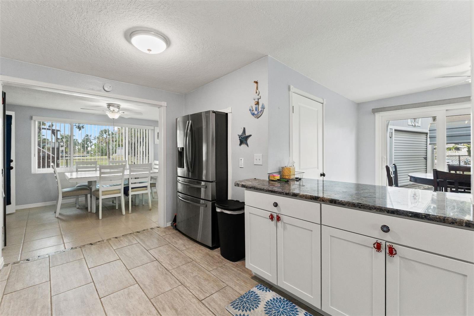 Image 12 of 50 For 7235 Maryland Avenue