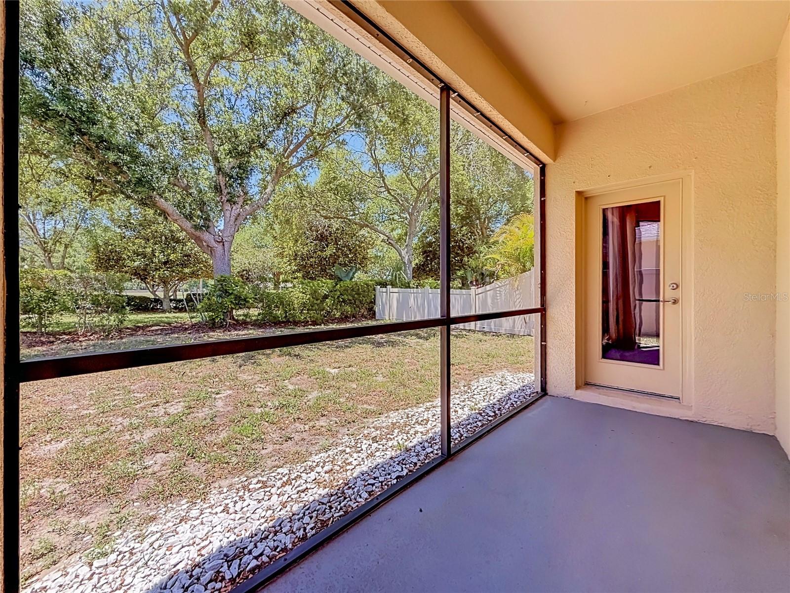 Listing photo id 8 for 1027 Orca Court