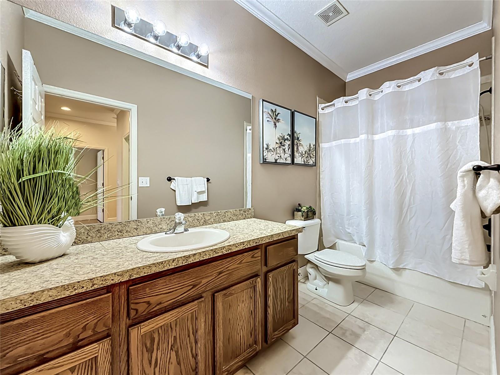 Listing photo id 14 for 1027 Orca Court