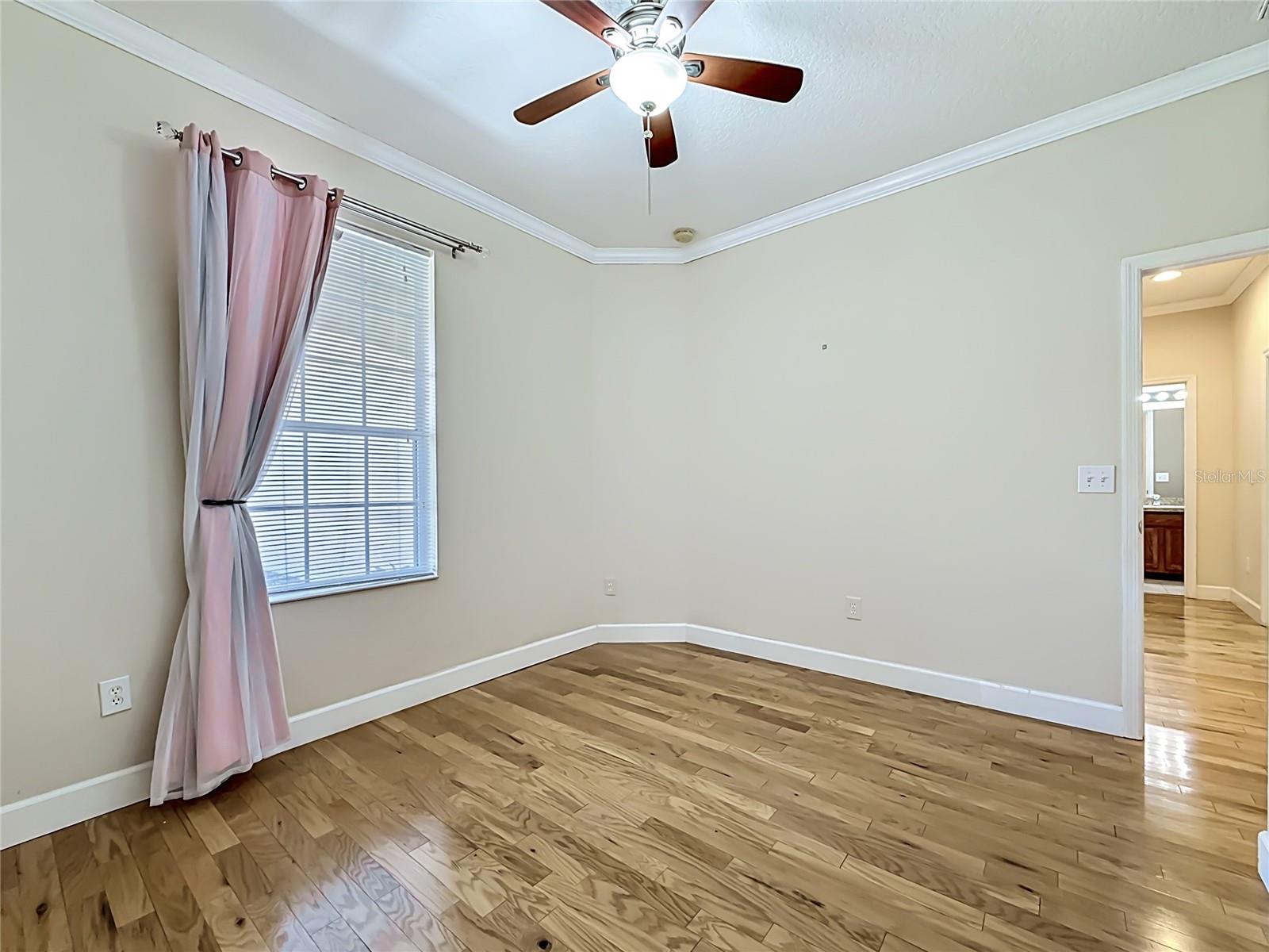 Listing photo id 19 for 1027 Orca Court