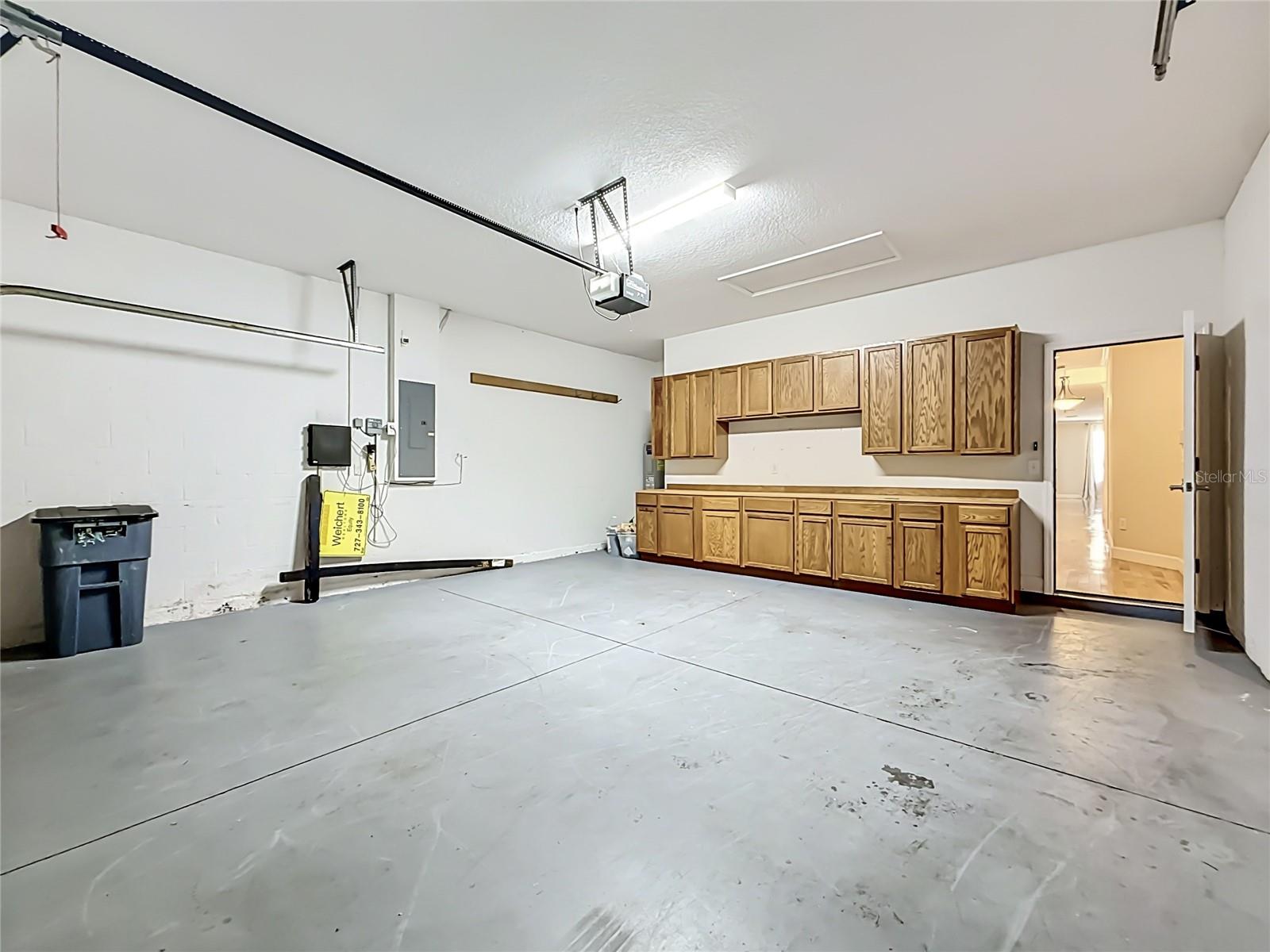 Listing photo id 26 for 1027 Orca Court