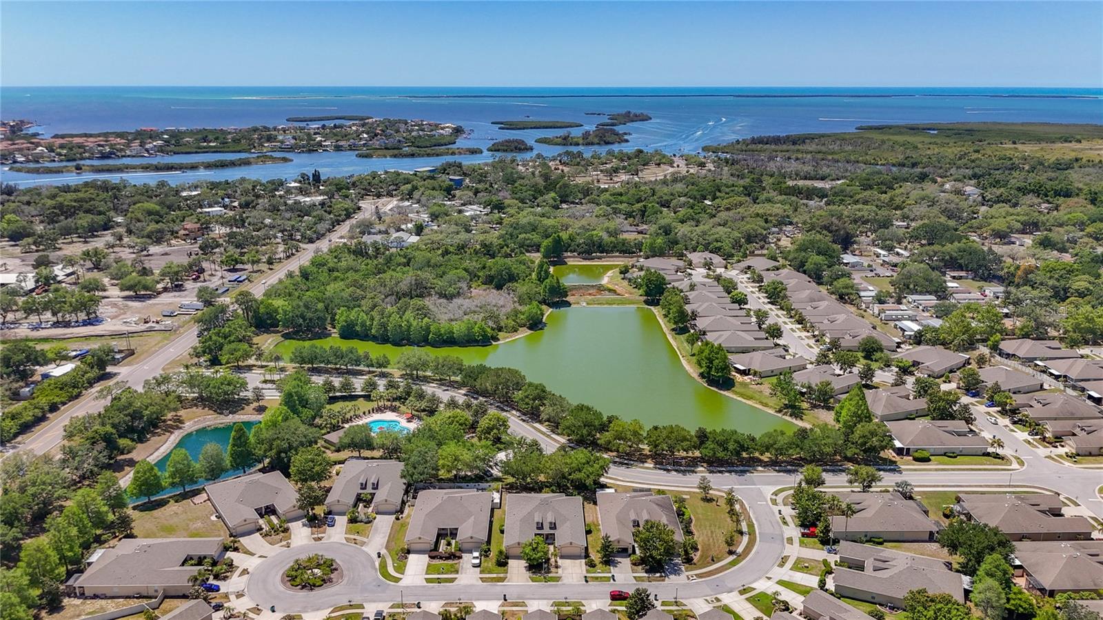 Listing photo id 39 for 1027 Orca Court