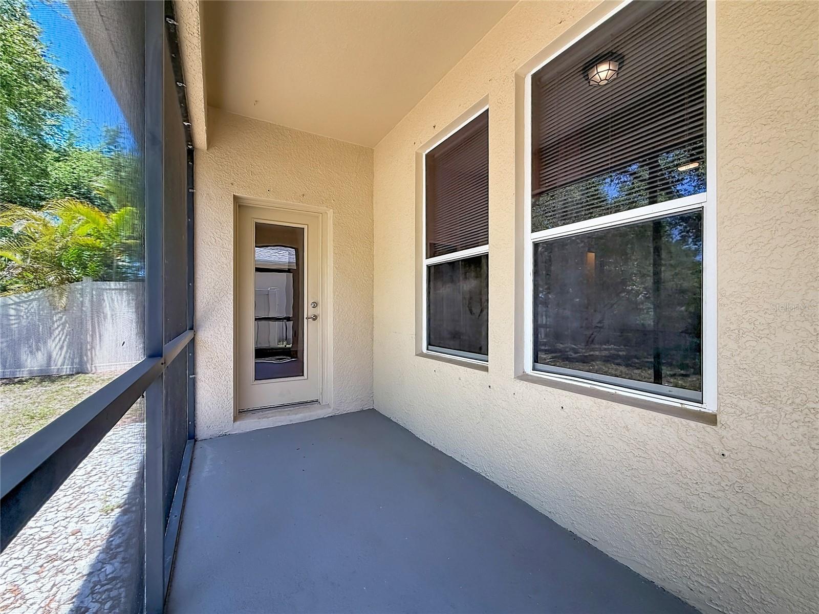 Listing photo id 43 for 1027 Orca Court