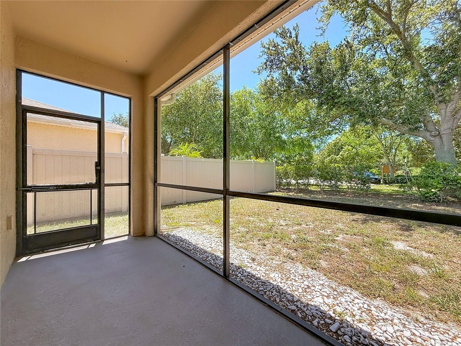 Listing photo id 44 for 1027 Orca Court