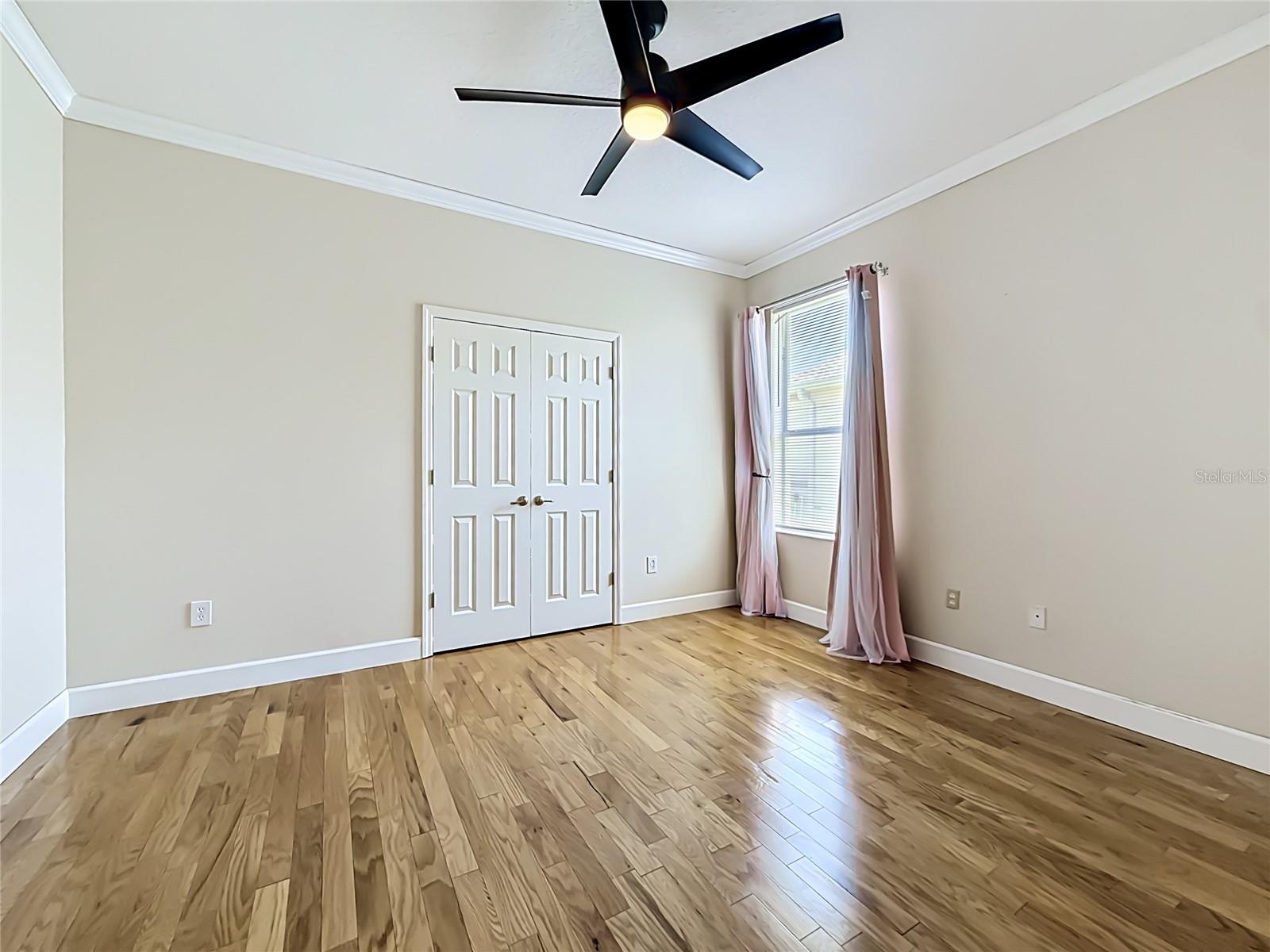 Listing photo id 49 for 1027 Orca Court