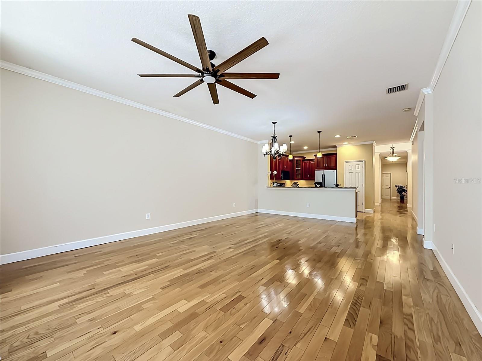 Listing photo id 57 for 1027 Orca Court