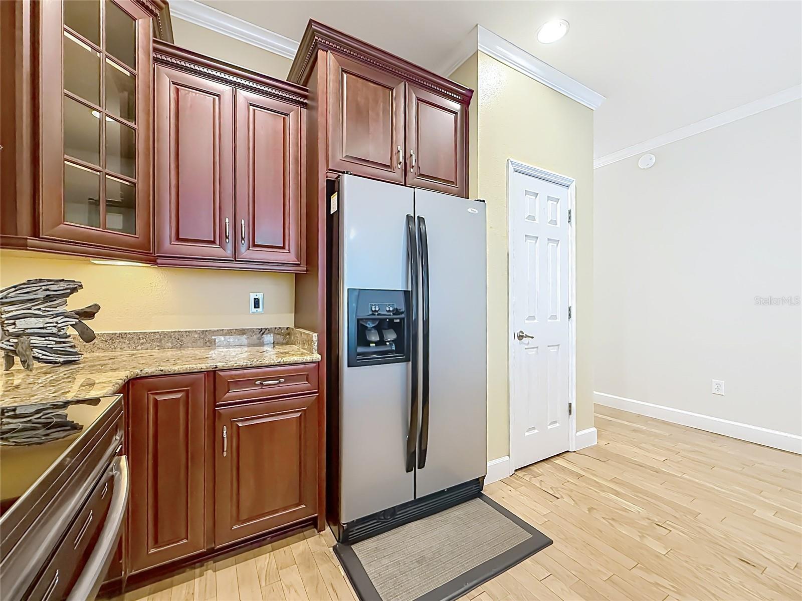 Listing photo id 63 for 1027 Orca Court