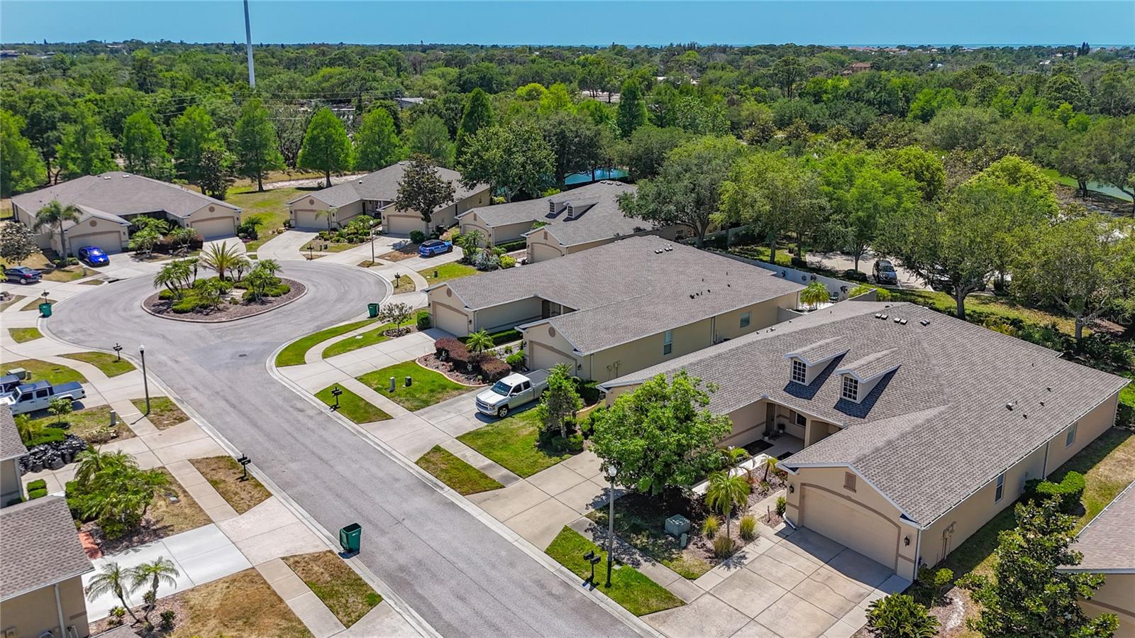 Listing photo id 77 for 1027 Orca Court