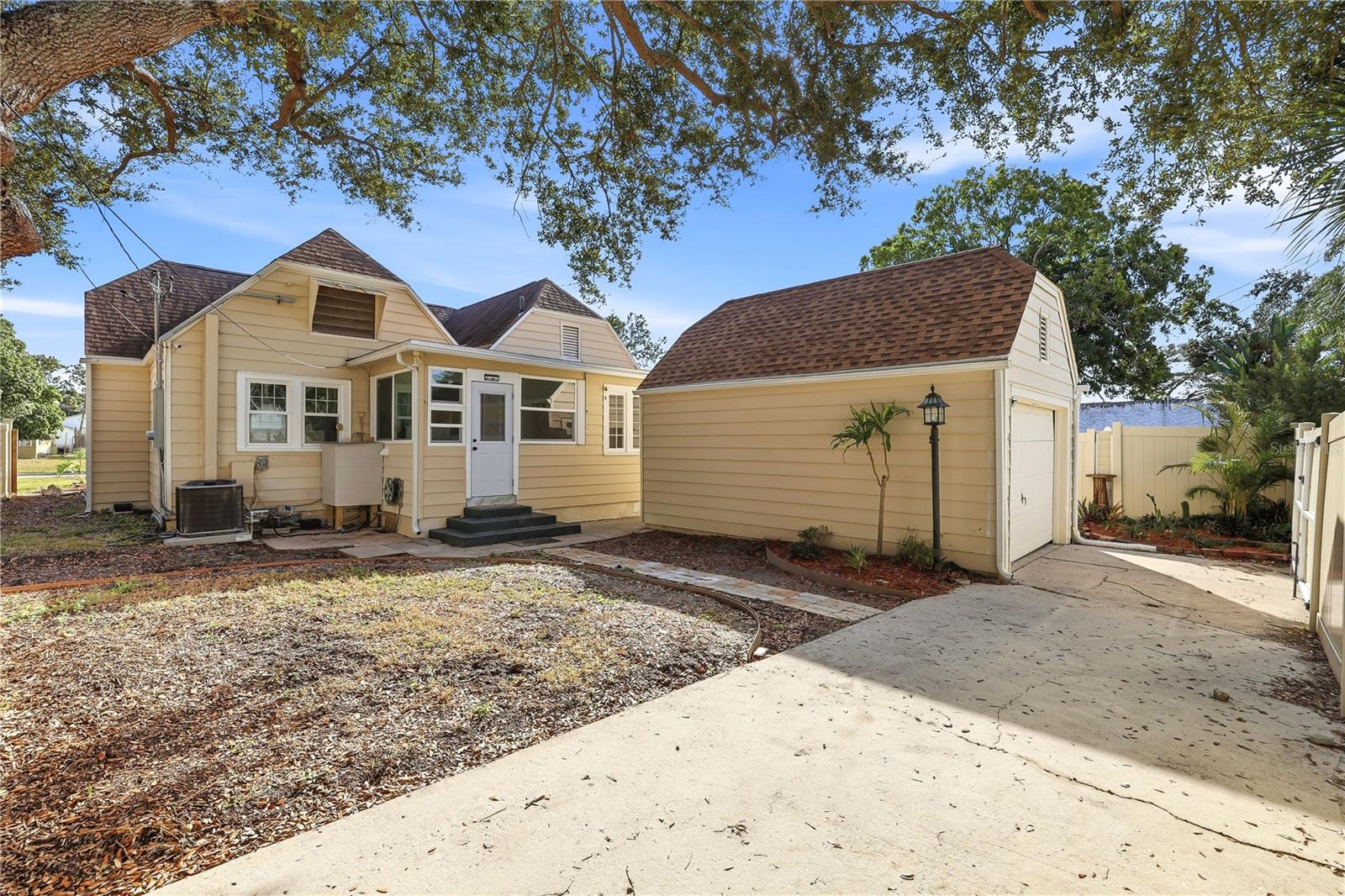 Image 25 of 26 For 918 45th Street N