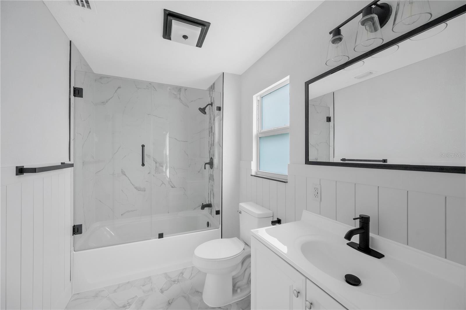 Listing photo id 5 for 3206 24th Avenue