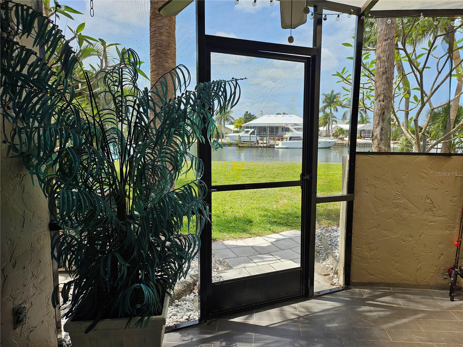 Image 8 of 25 For 1028 Apollo Beach Boulevard 19