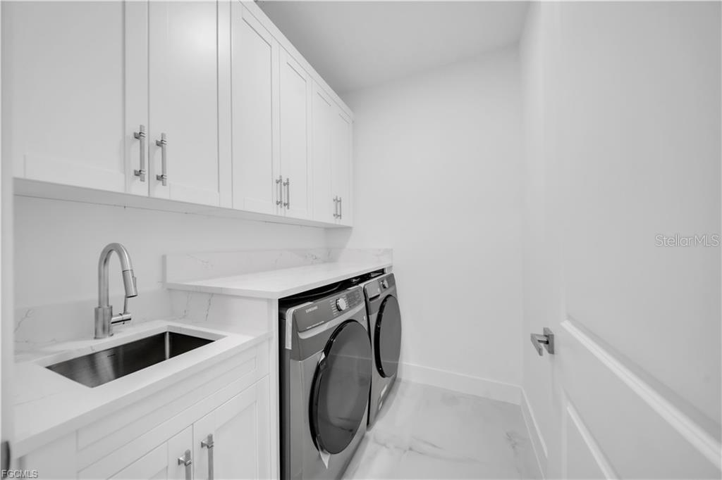 Image 21 of 27 For 7799 15th Pl
