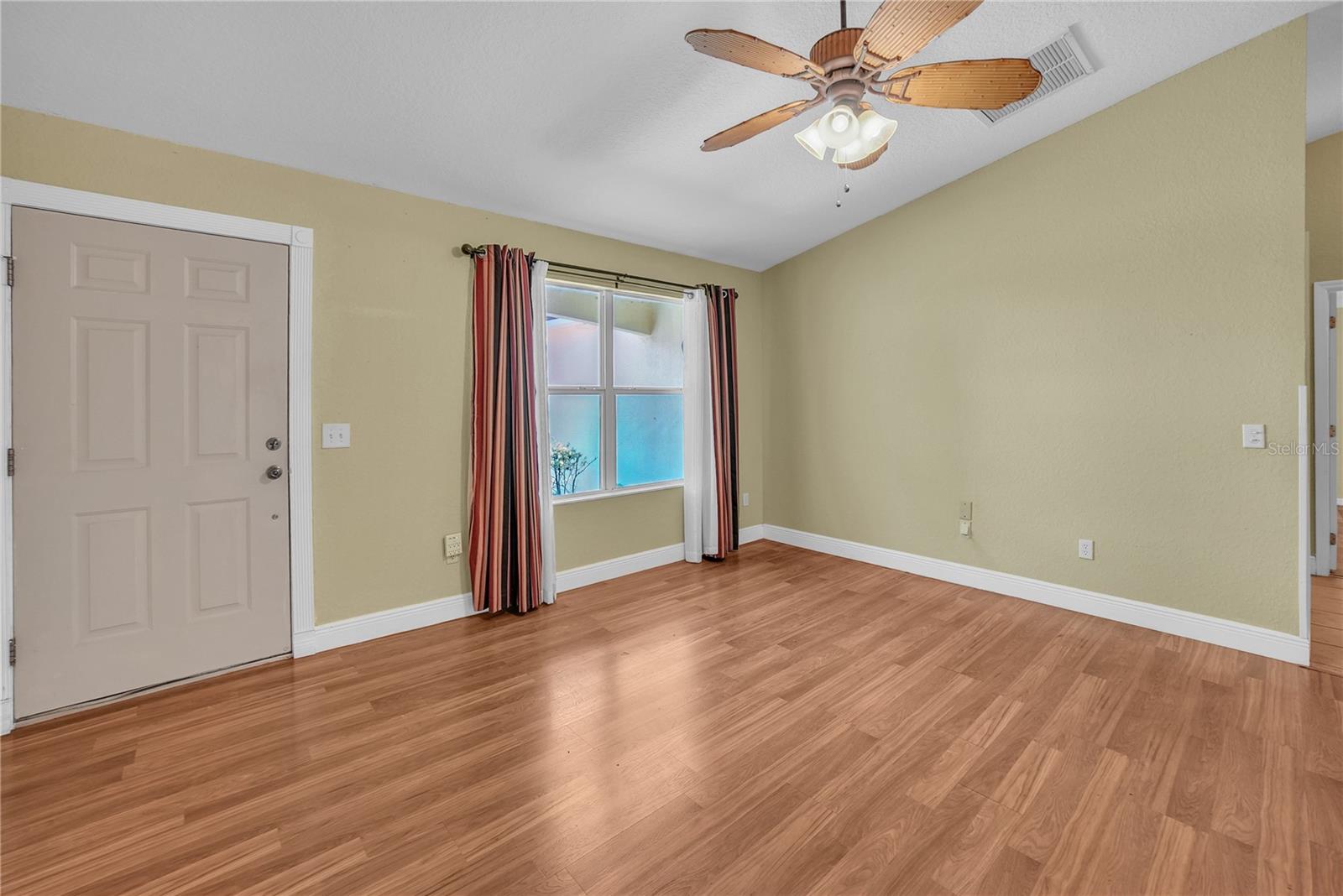 Image 17 of 60 For 3624 Trout Avenue