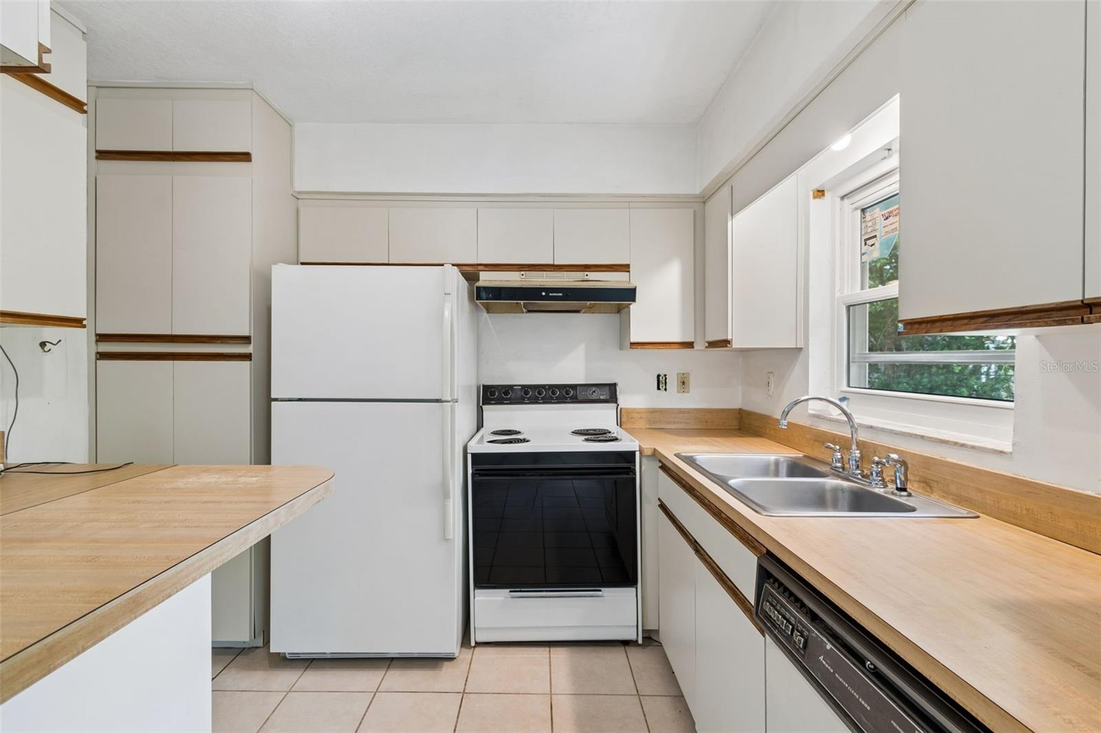 Image 11 of 31 For 5336 33rd Avenue N