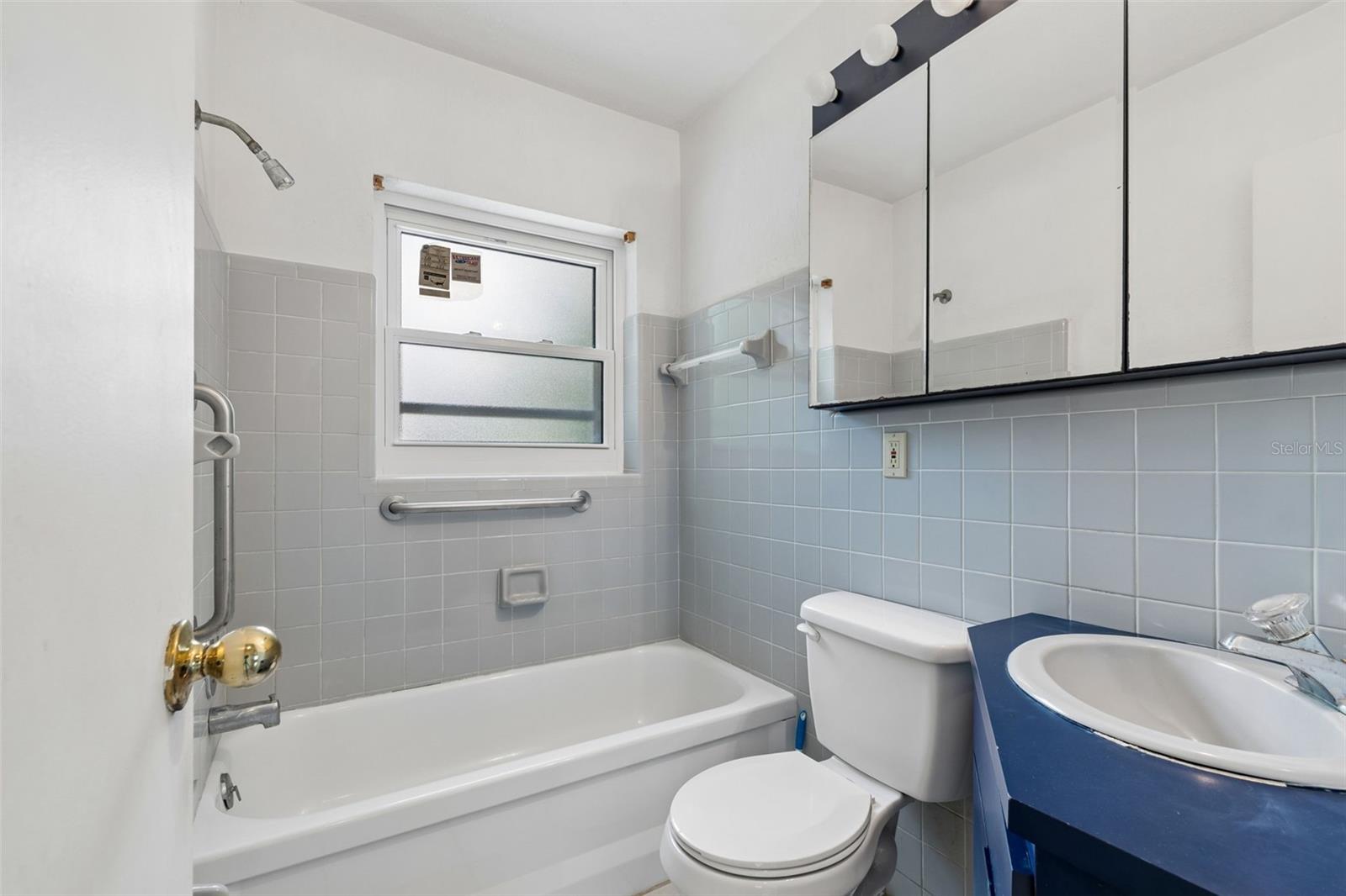 Image 16 of 31 For 5336 33rd Avenue N