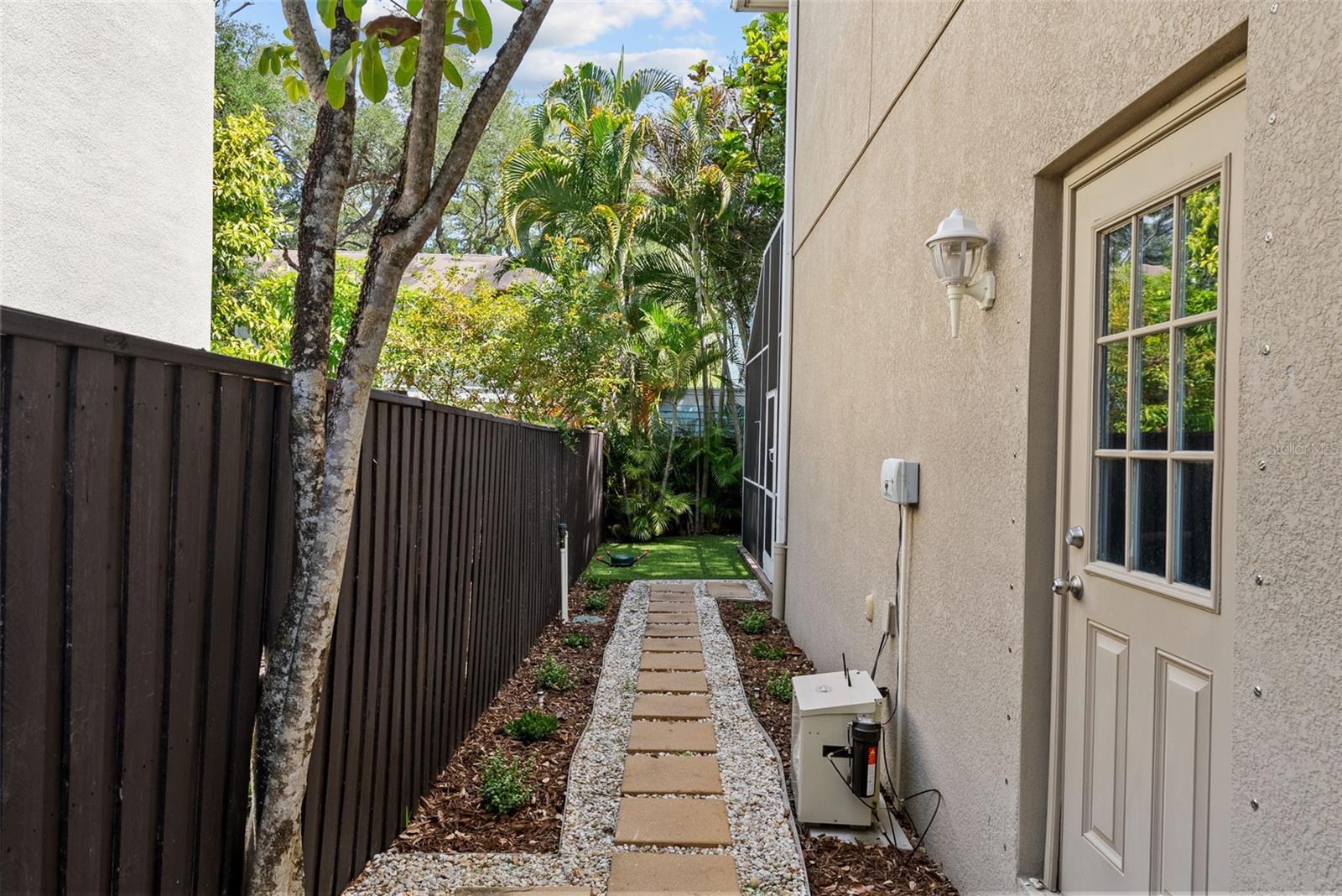 Image 10 of 55 For 3401 Oakellar Avenue