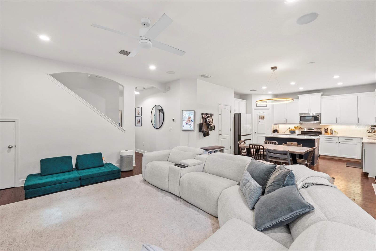 Image 16 of 55 For 3401 Oakellar Avenue