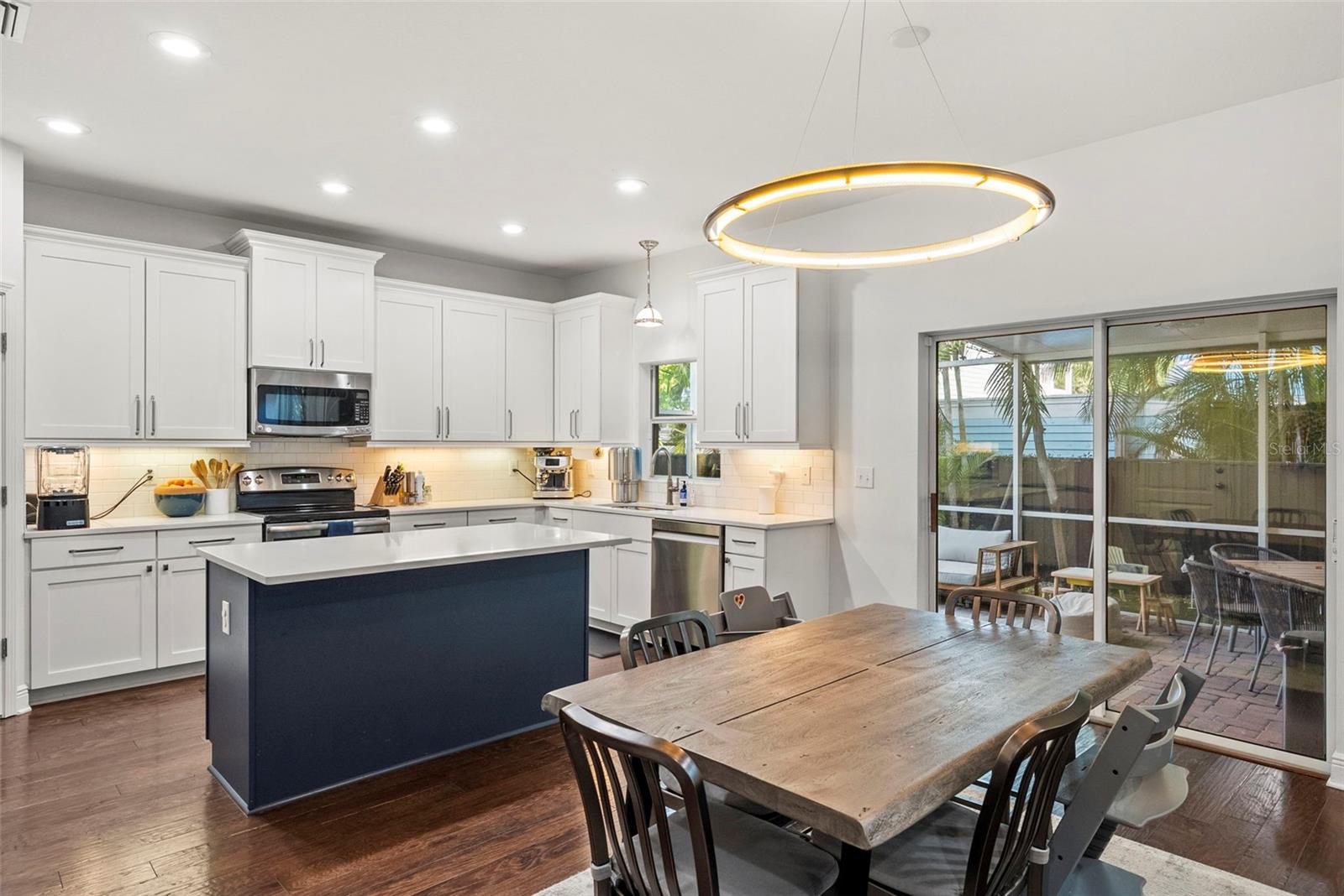 Image 21 of 55 For 3401 Oakellar Avenue