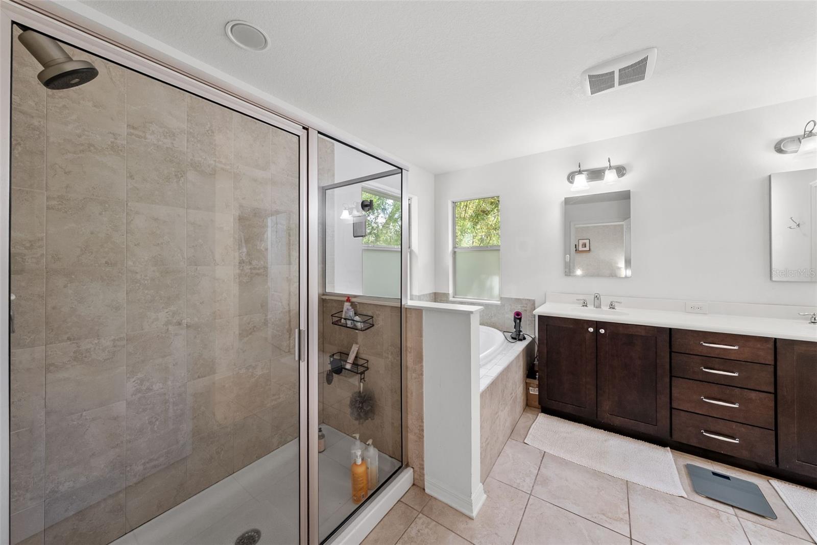 Image 32 of 55 For 3401 Oakellar Avenue