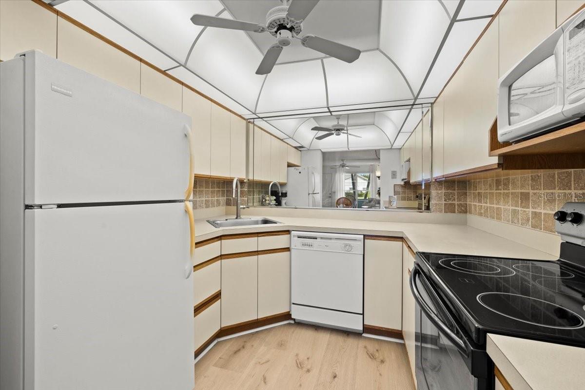 Image 12 of 26 For 2150 Letha Court A