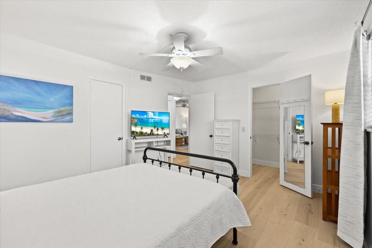 Image 16 of 26 For 2150 Letha Court A