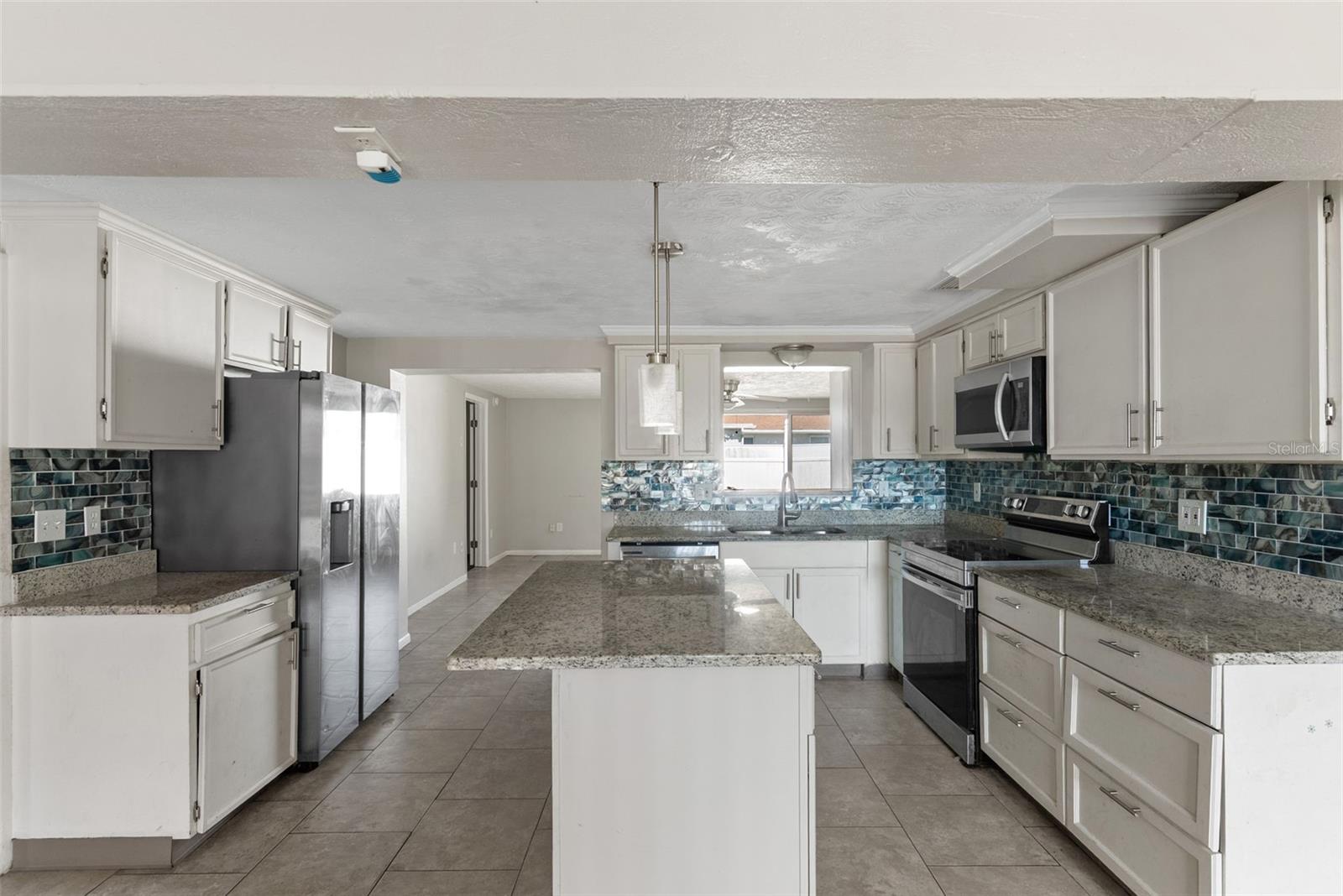 Image 4 of 19 For 2344 Tahitian Drive