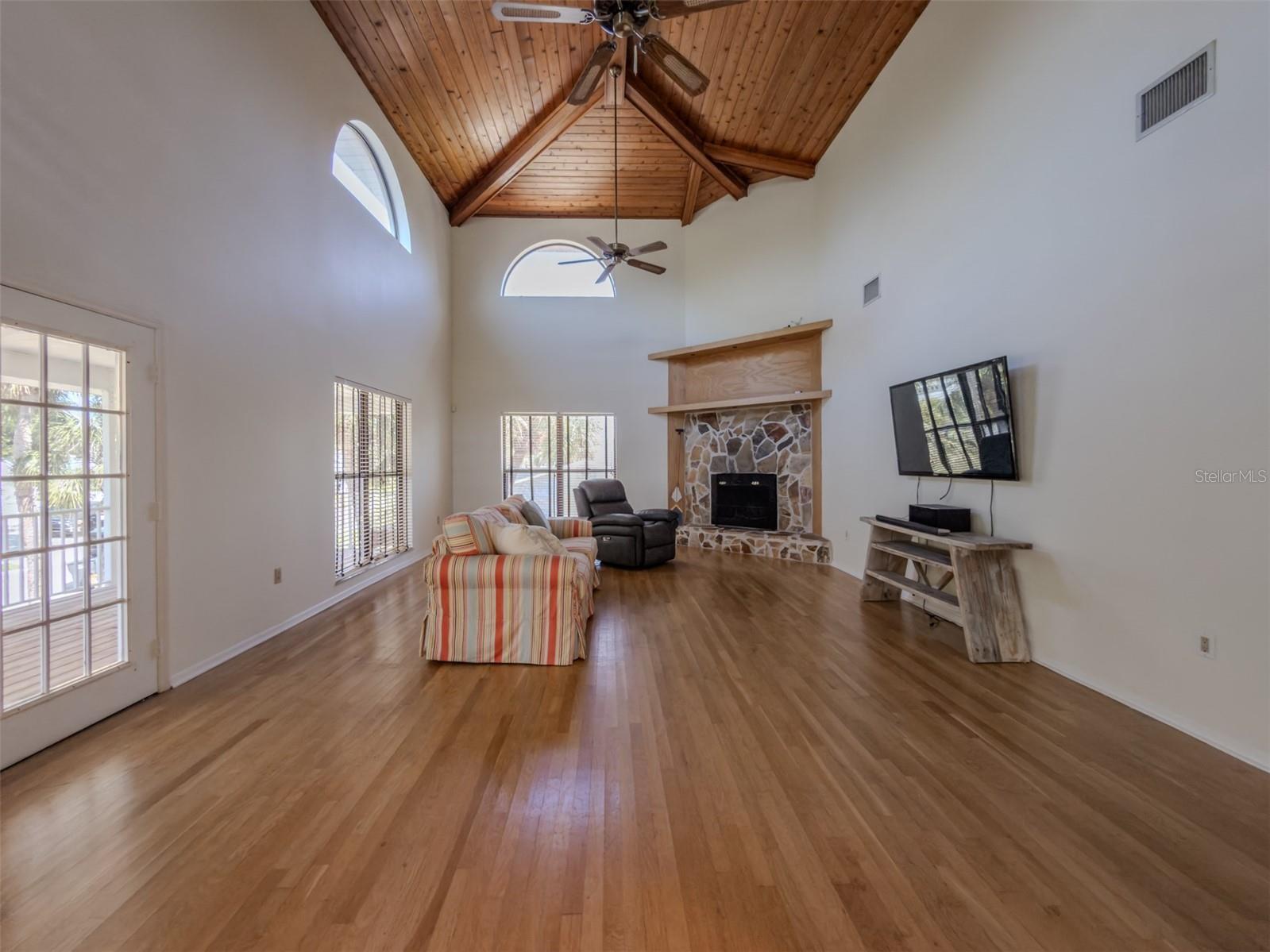 Image 18 of 77 For 503 84th Street Nw