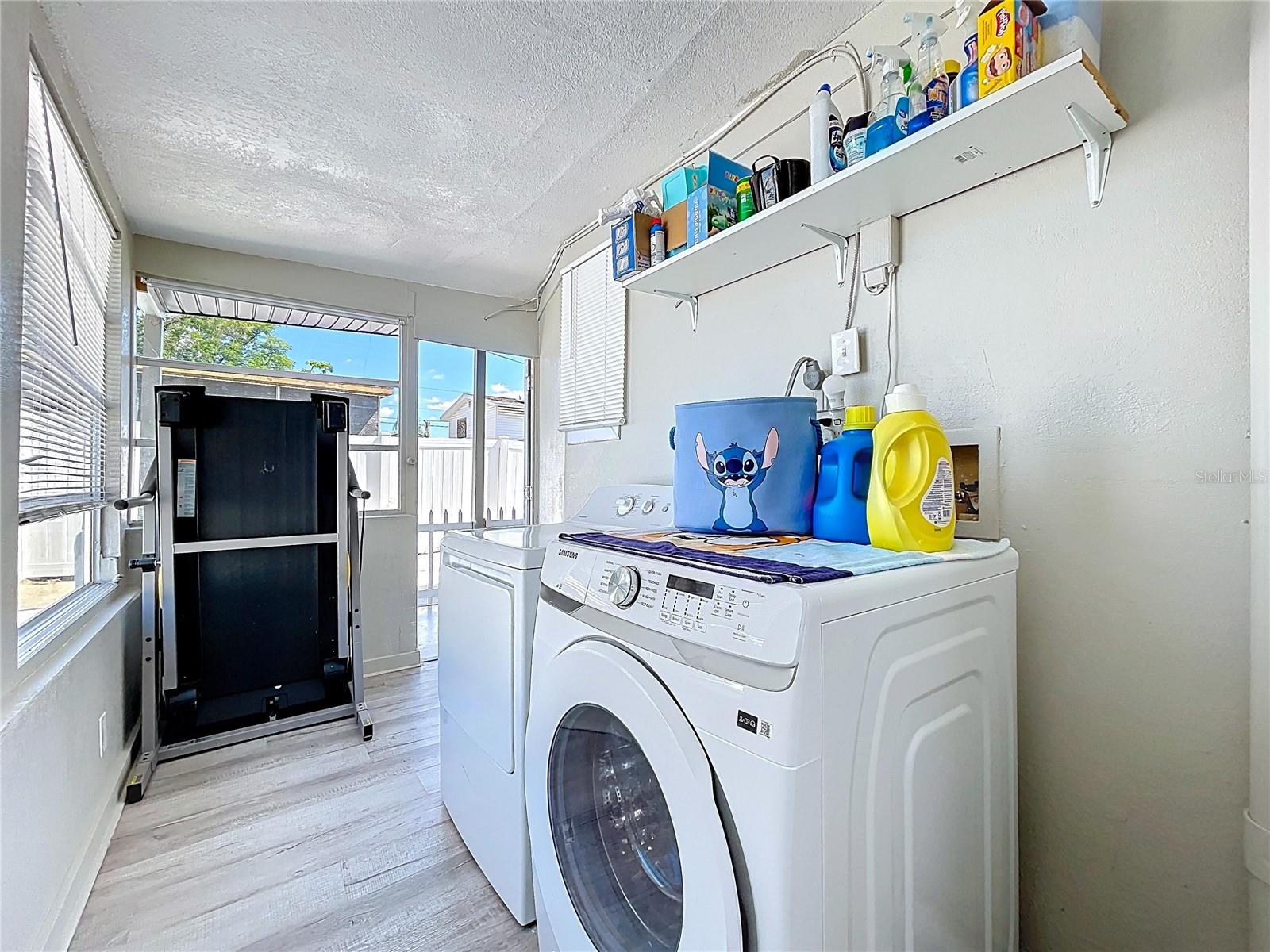 Image 27 of 43 For 6408 Town N Country Boulevard