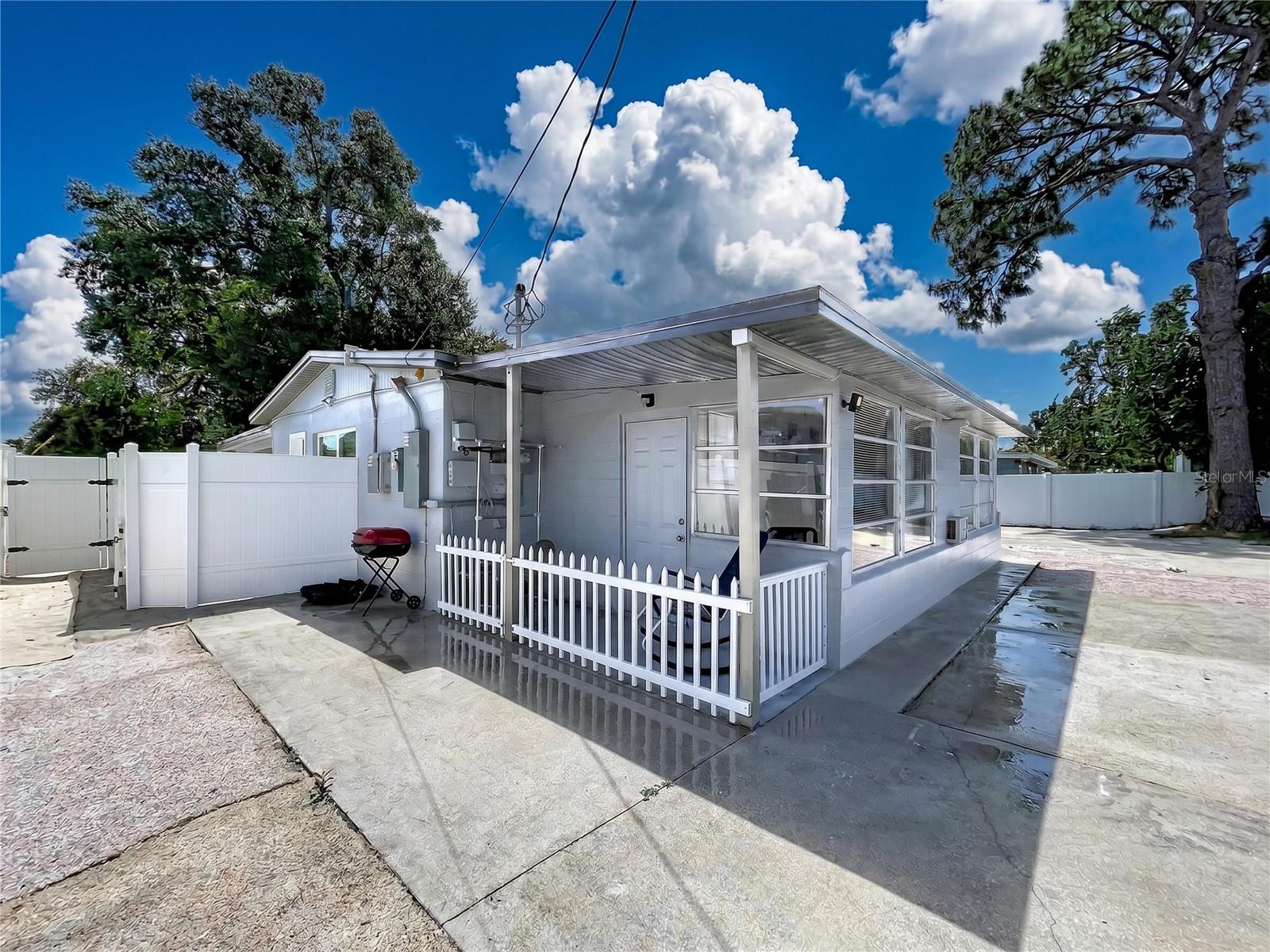 Image 3 of 43 For 6408 Town N Country Boulevard