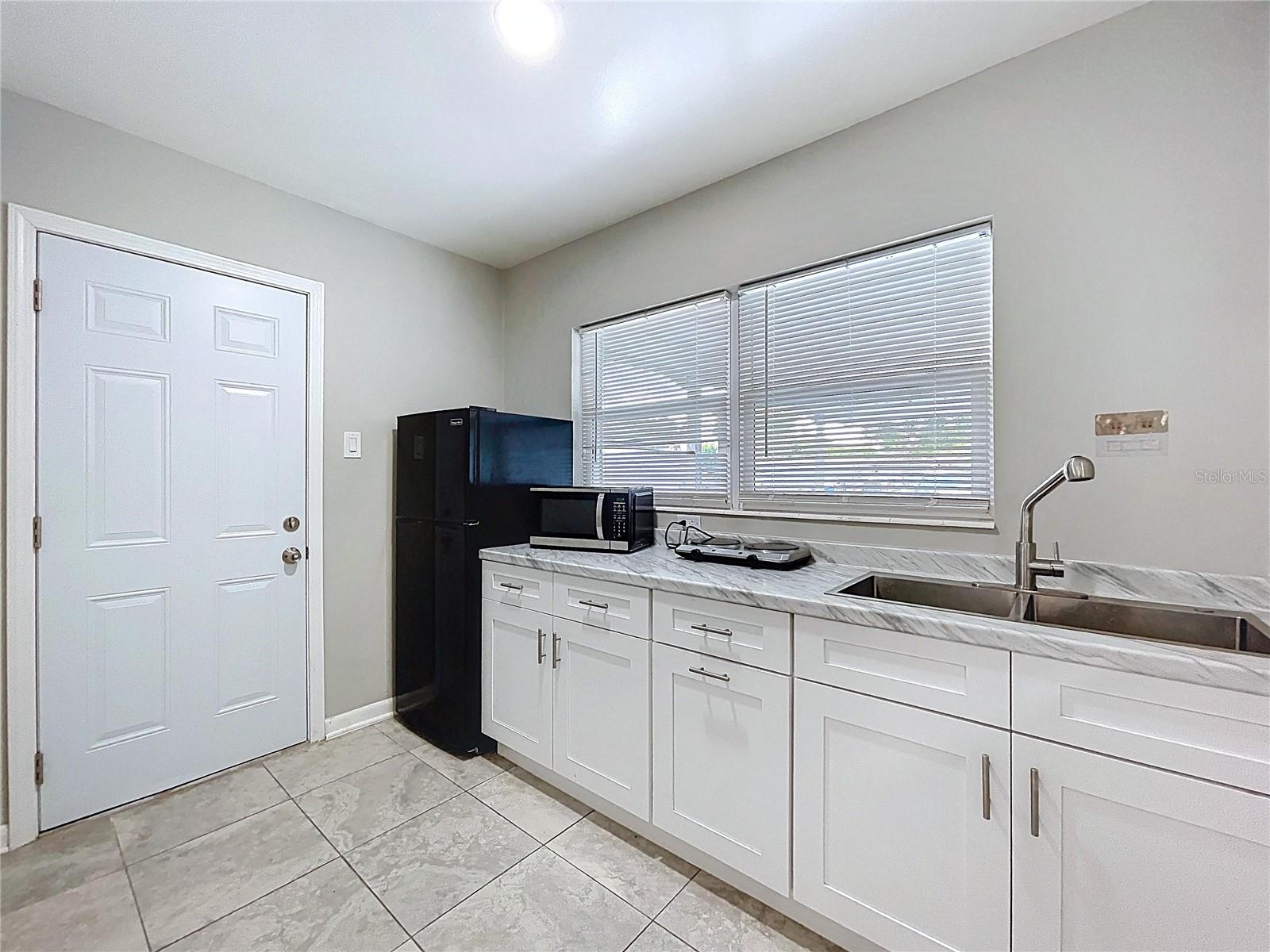 Image 37 of 43 For 6408 Town N Country Boulevard