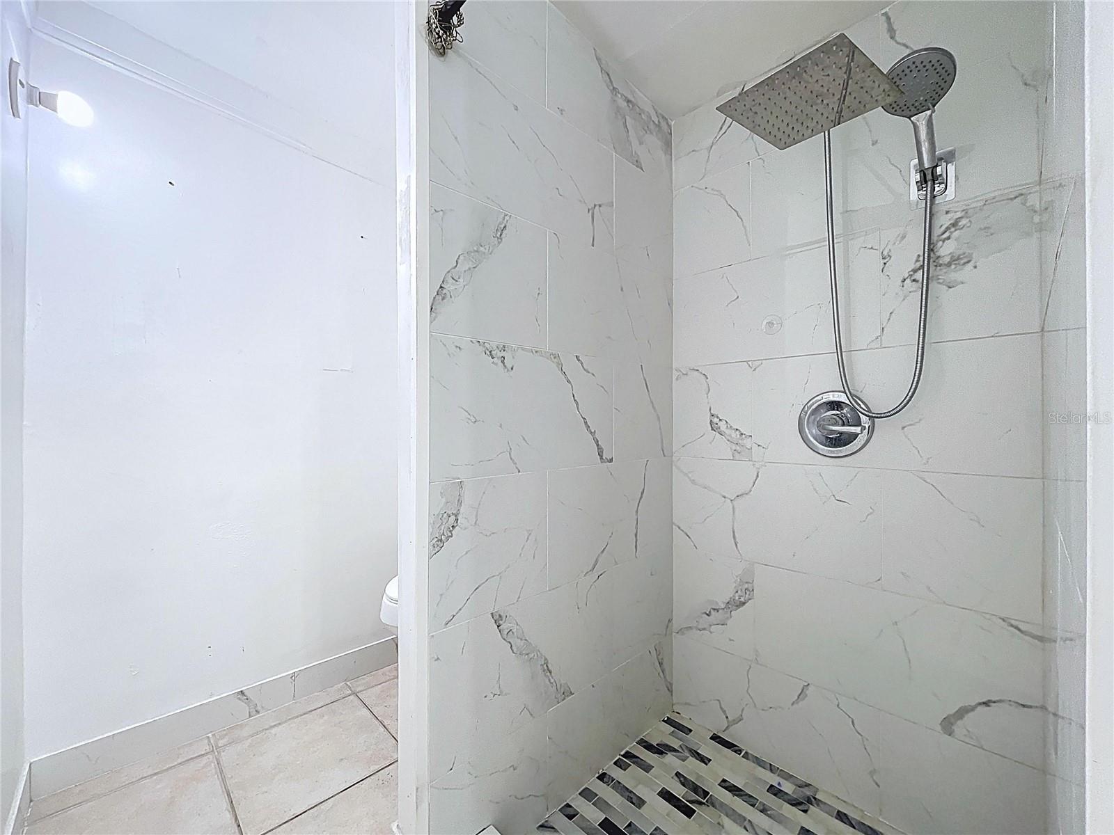 Image 42 of 43 For 6408 Town N Country Boulevard