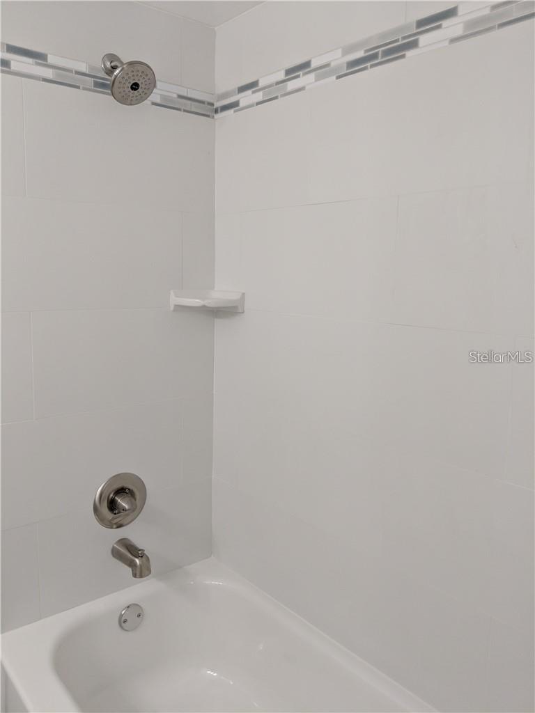 Image 11 of 18 For 4508 Oak Drive T91