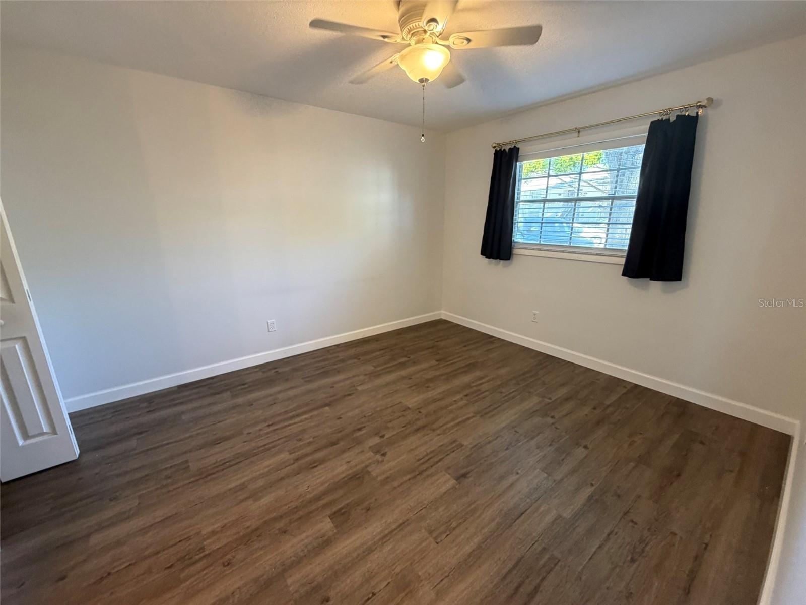 Image 14 of 18 For 4508 Oak Drive T91