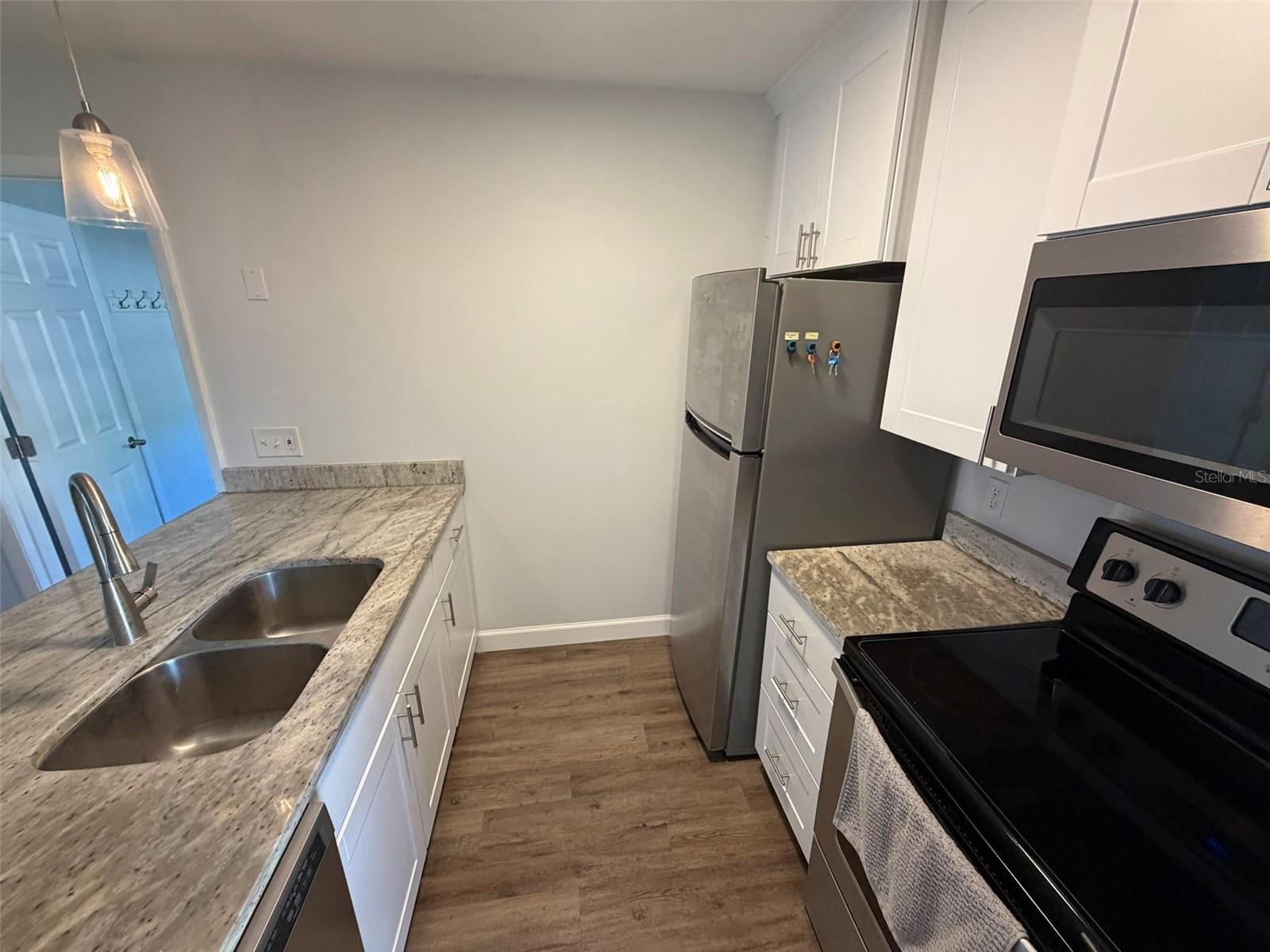 Image 4 of 18 For 4508 Oak Drive T91