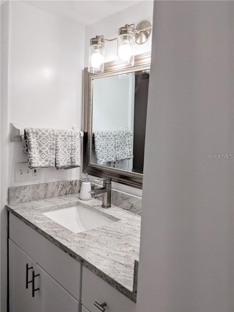 Image 9 of 18 For 4508 Oak Drive T91