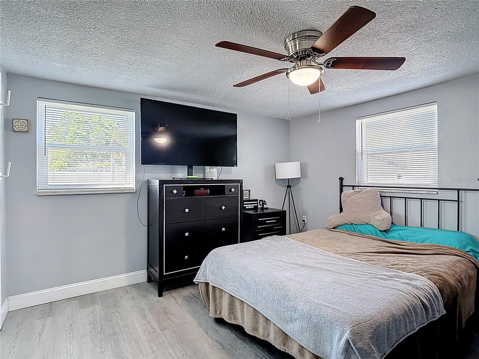 Image 8 of 12 For 5913 Appletree Road