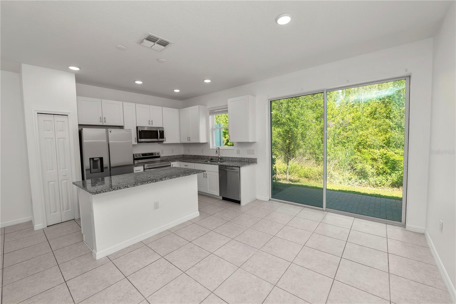 Image 4 of 36 For 34187 Cinder Way